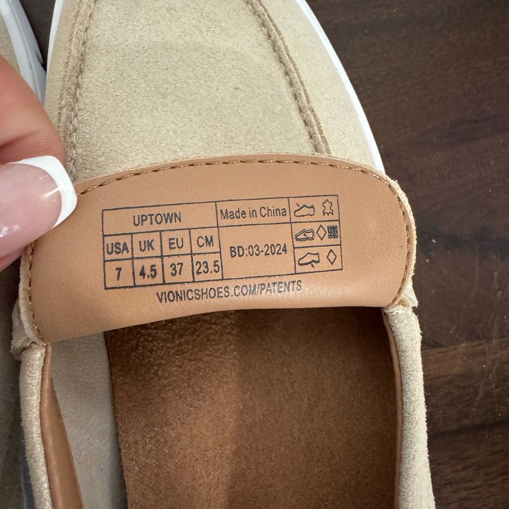 Vionic Women's Beige Slip-On Loafers with White Sole - Picture 10 of 10